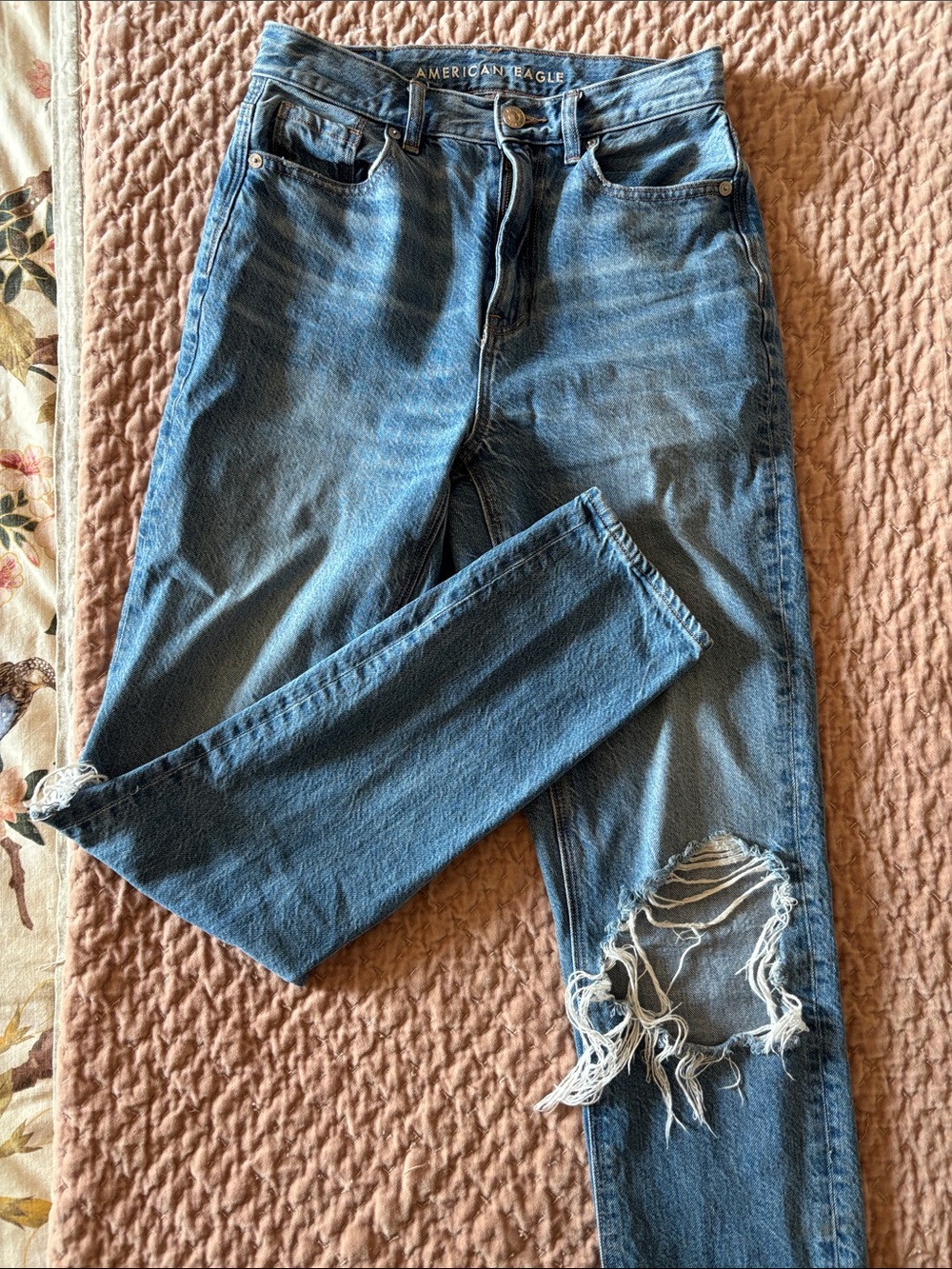 American Eagle Outfitters Women's Blue Ripped Skinny Jeans
